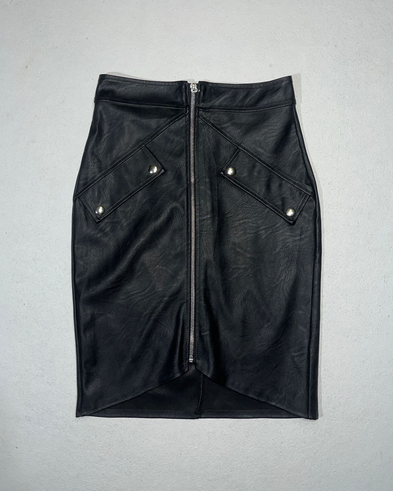 Biker-style pencil/mini skirt