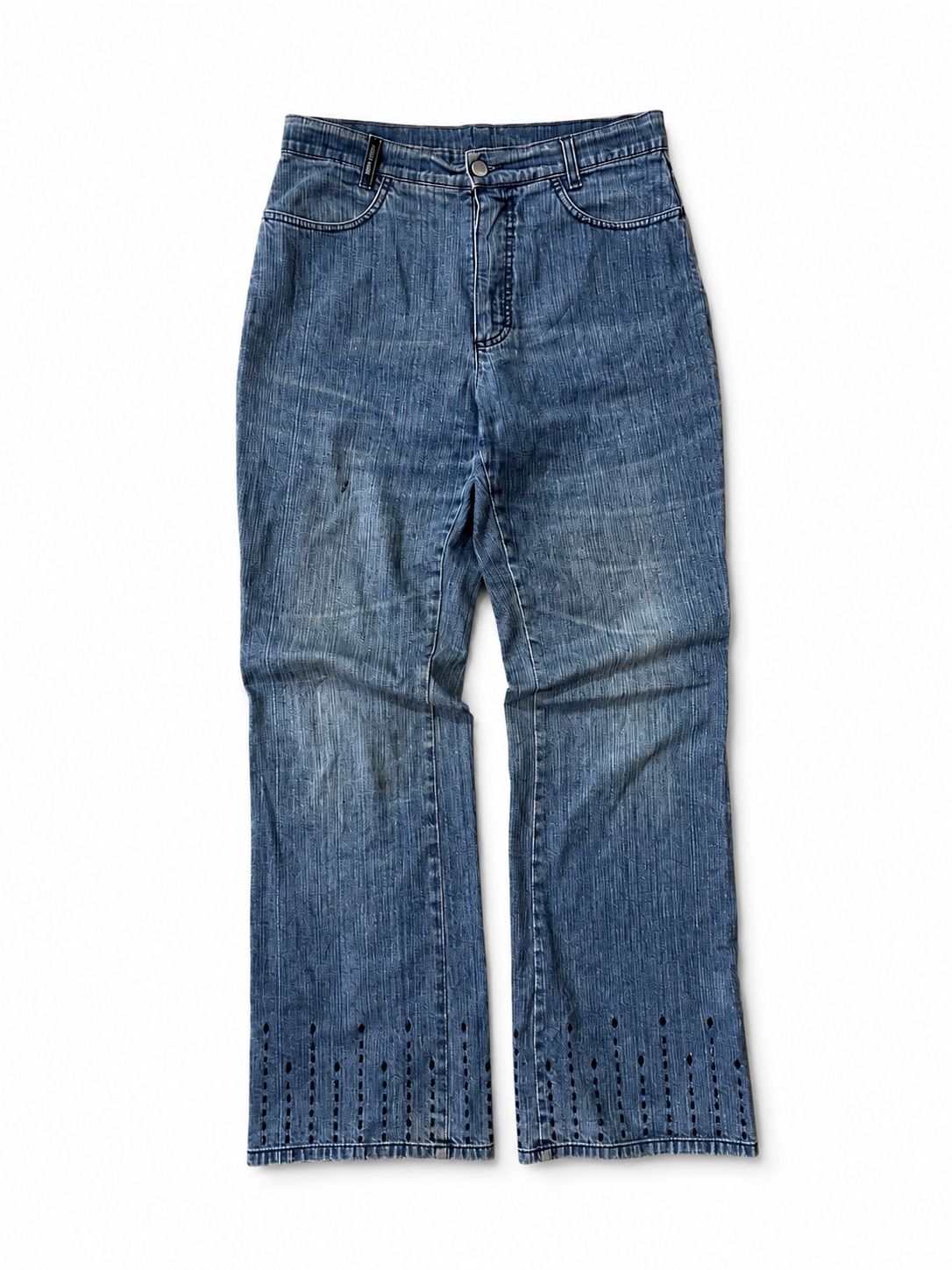 Mid-to-high-rise Y2K women’s jeans