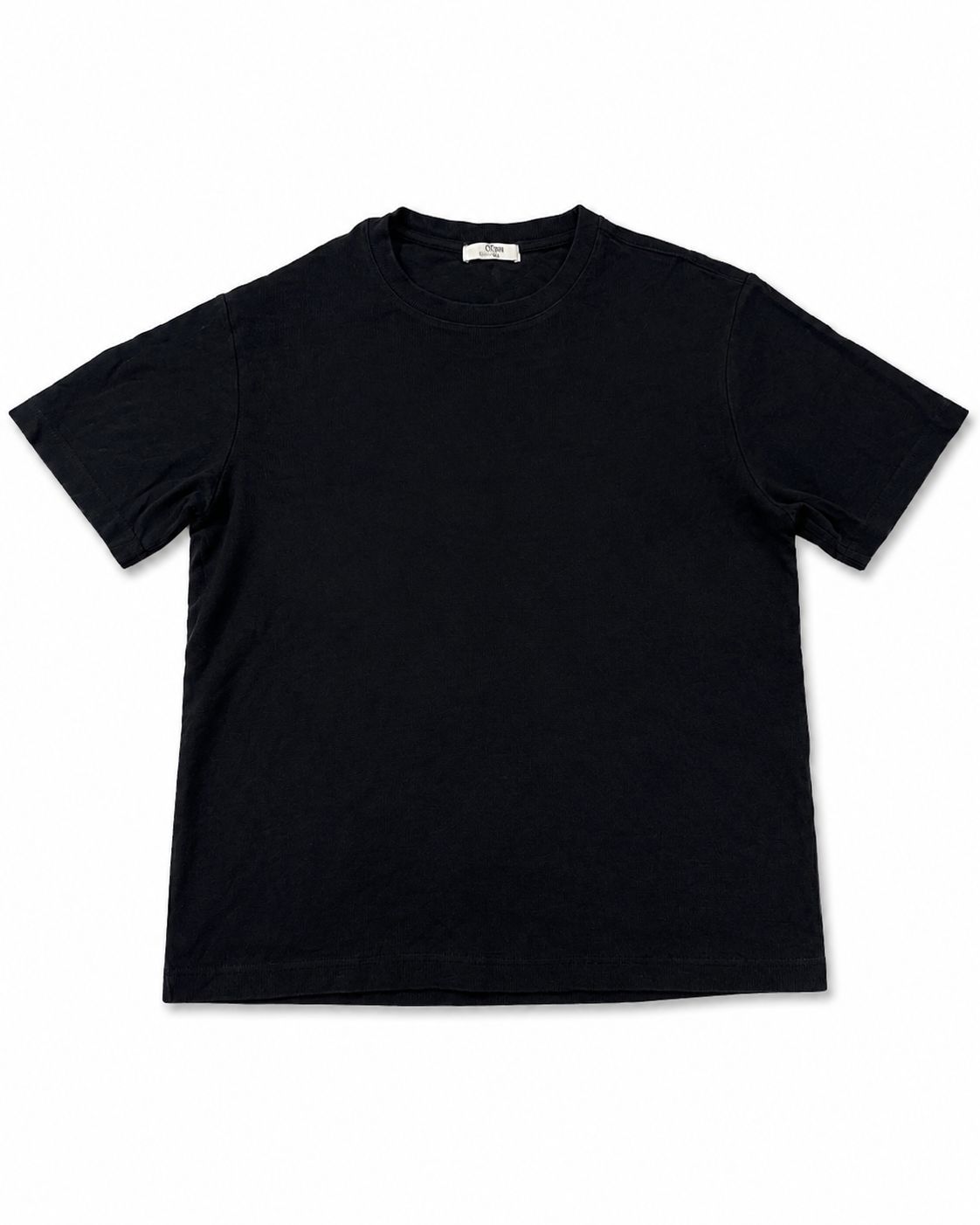 Casual short-sleeve crewneck t-shirt