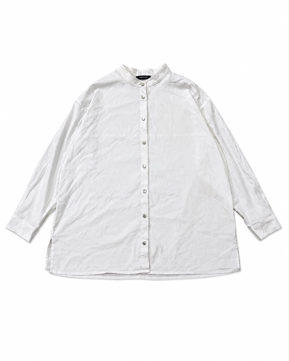 Oversized, lightweight white cotton casual shirt