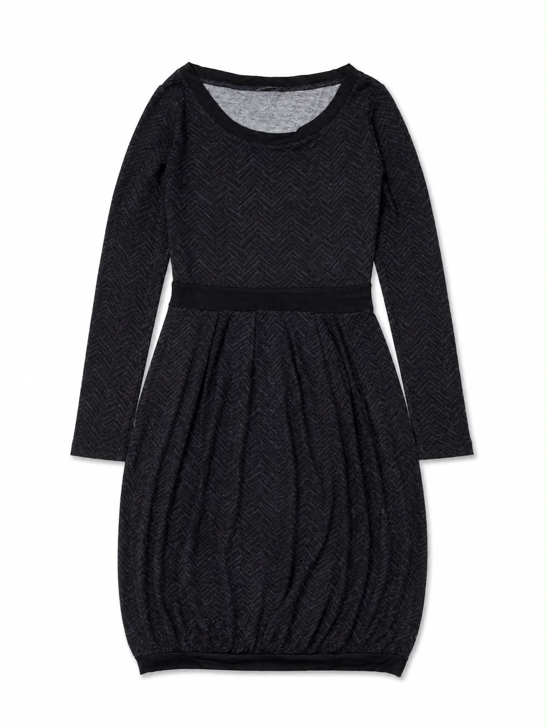 Mid-length, long-sleeved knitted dress