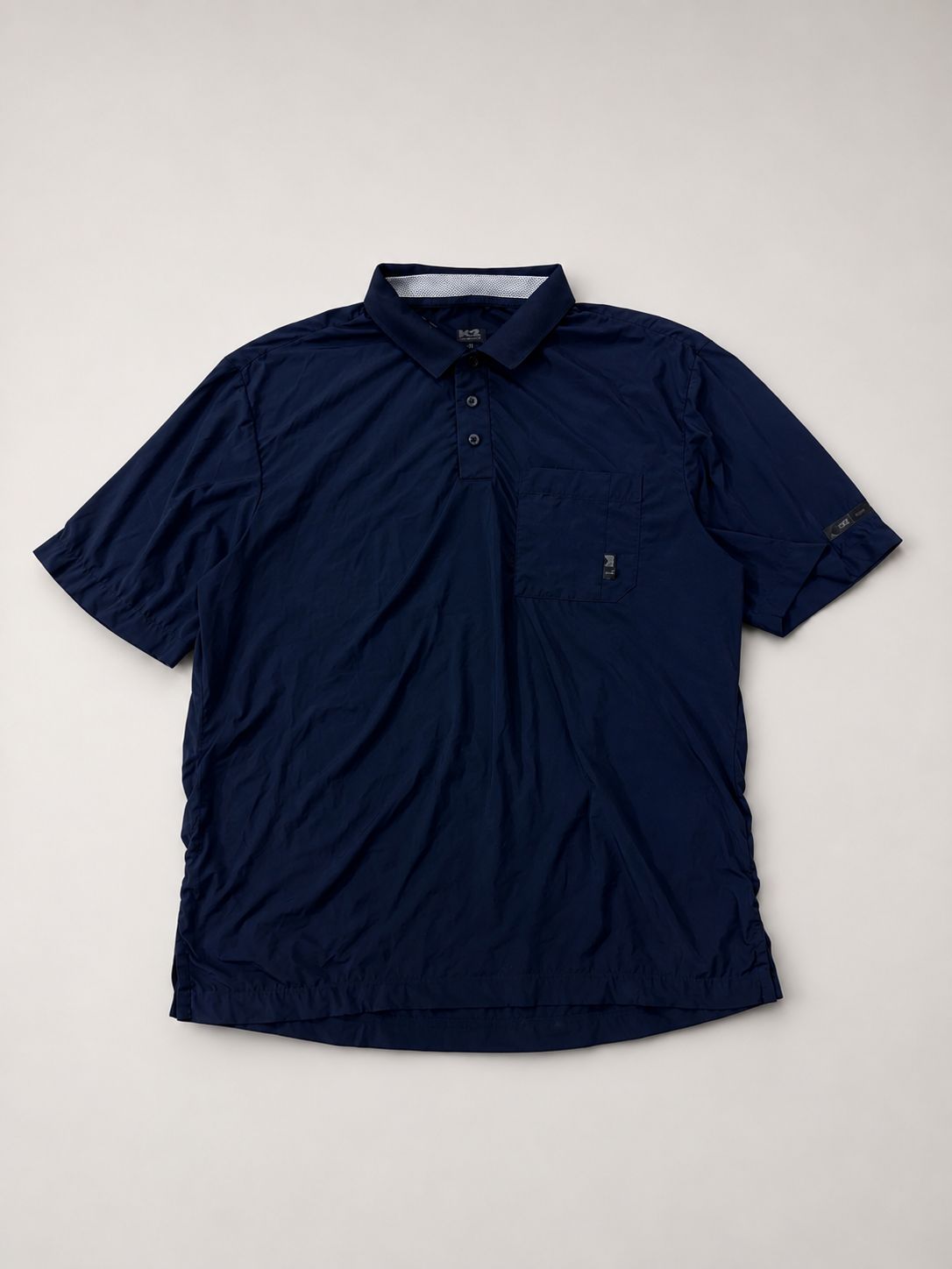 Short-sleeve collared polo shirt