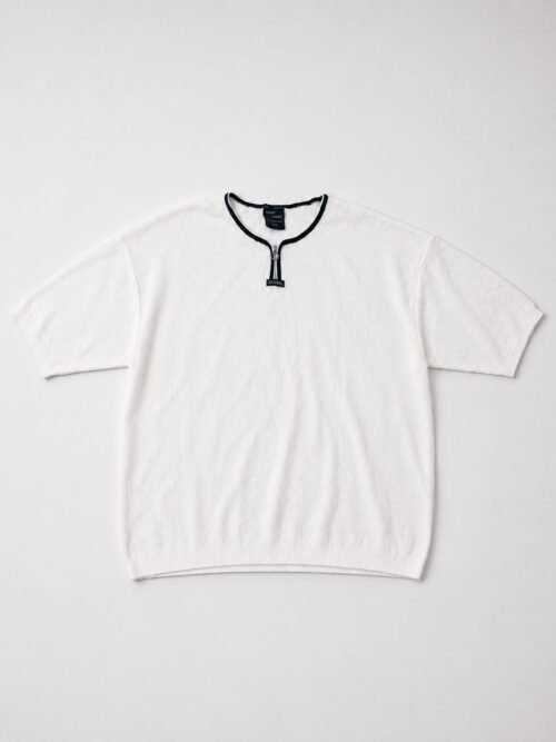 short-sleeve, casual knit pullover shirt