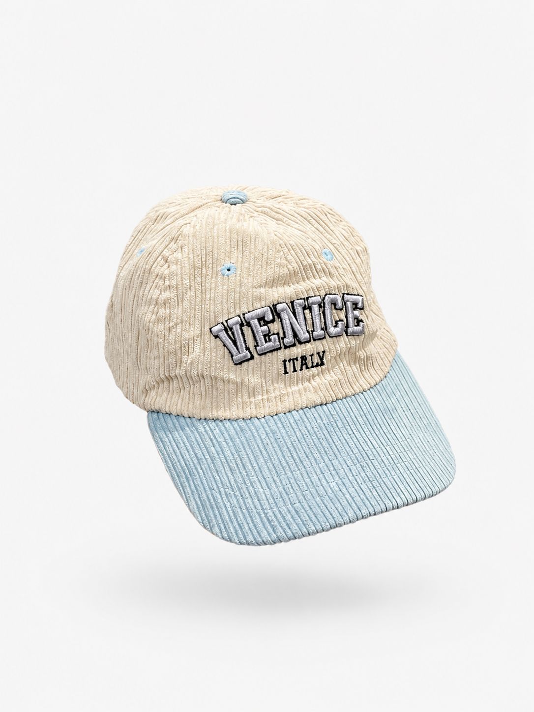 vintage-style two-tone corduroy cap.